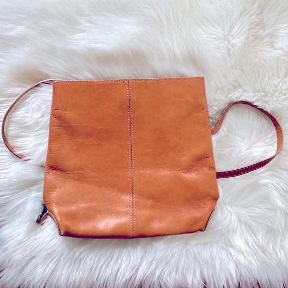 Vintage Handbags - Vintage leather backpack
